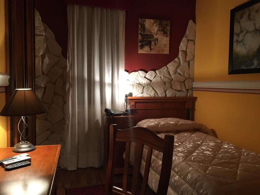 Hotel Amadeus Caserta Kültér fotó